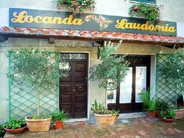 Locanda Laudomia Bed & Breakfast Манчано Екстериор снимка